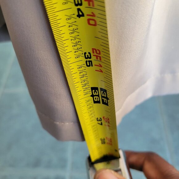 Gallery Woman Long- Hooded Light Beige Overcoat w/Removable Hood Liner (2X) - Picture 11 of 14